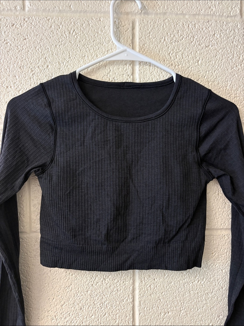 Lululemon Black Ribbed Long-Sleeve Crop